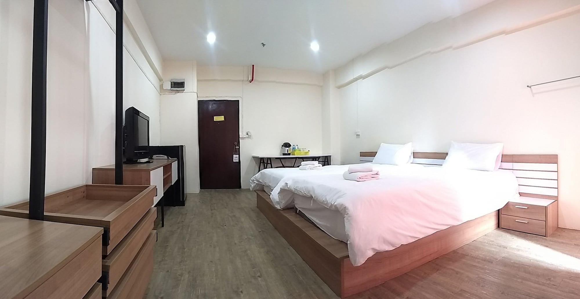 Komol Residence Bangkok Esterno foto